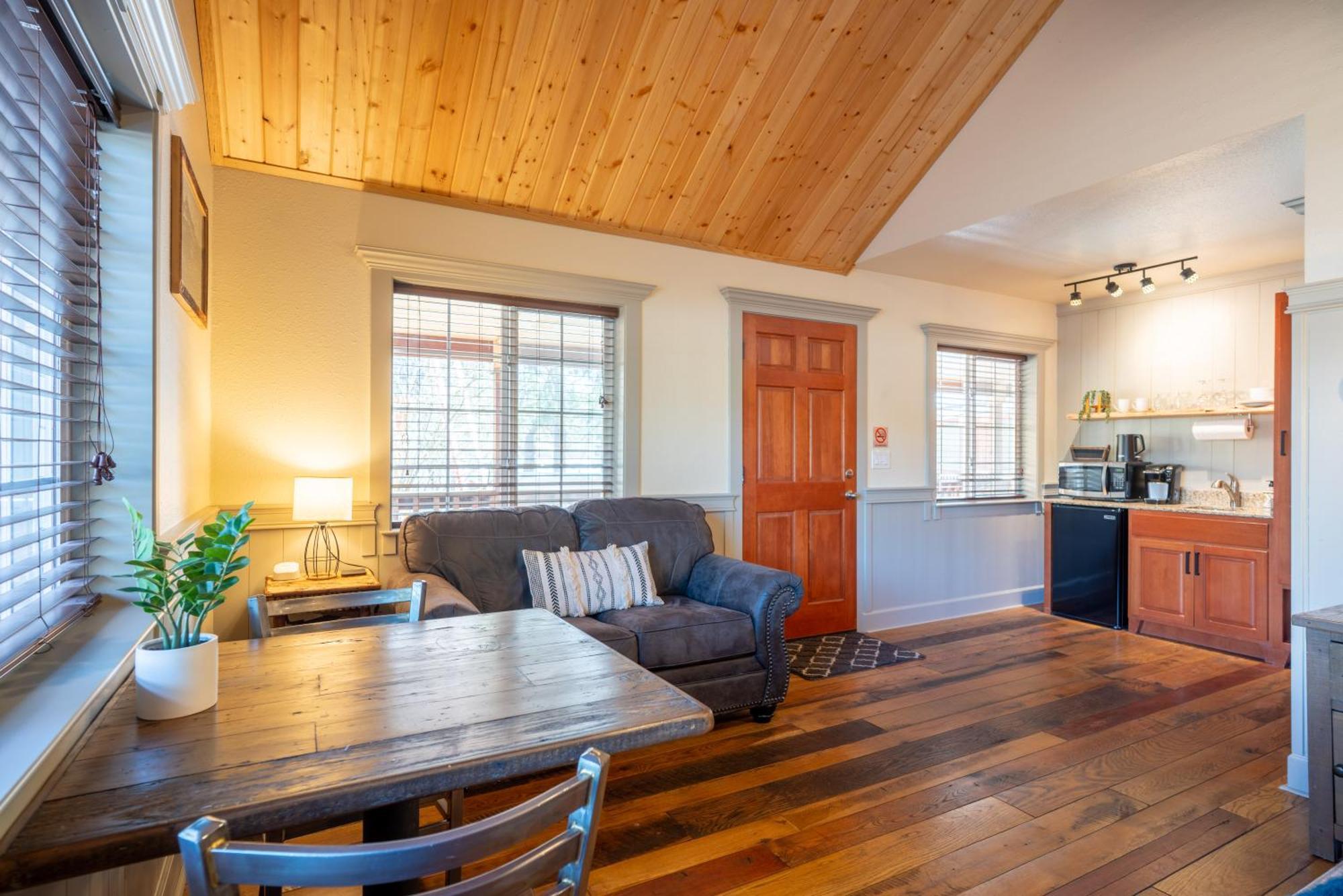 Shasta View Lodge McCloud Extérieur photo