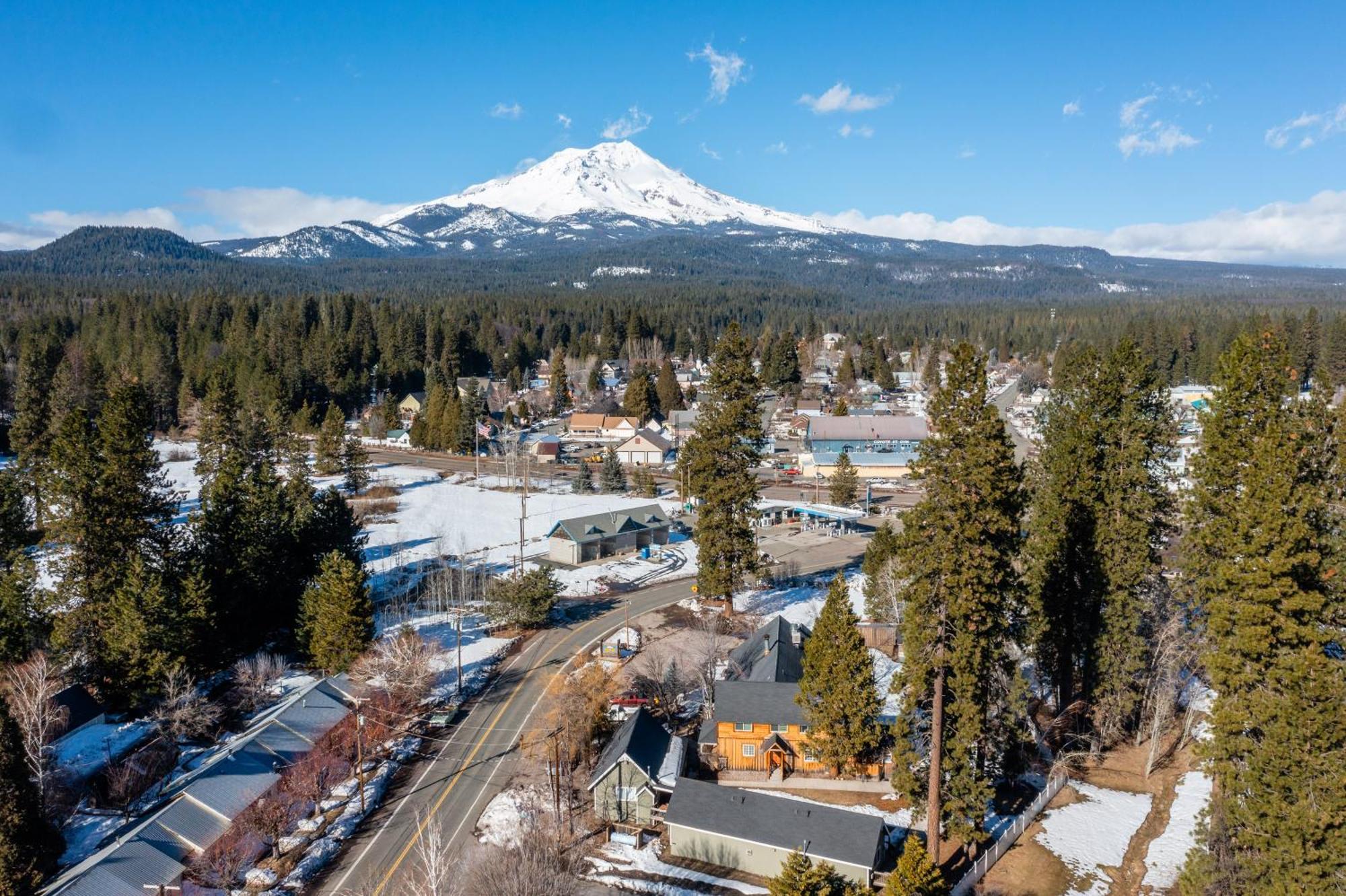 Shasta View Lodge McCloud Extérieur photo